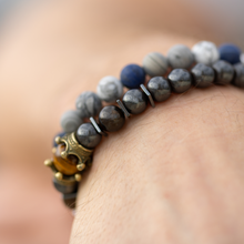 Unisex Stretch Bracelet - Tiger Eye, Hematite Natural Stone - Stress Relief, Balance, Harmony, Protection, Luck, Meditation, Emotional Healing & Boosts Creativity - 8mm Beads - With a Luxury Gift Box